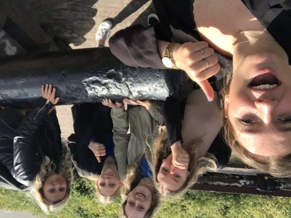Self-guided interactive pub trail in Leeuwarden with online app