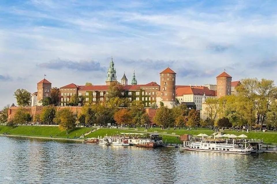 Self guided tour with interactive city game of Krakow