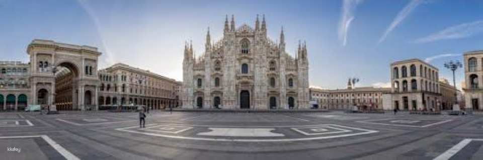 Self guided tour with interactive city game of Milan