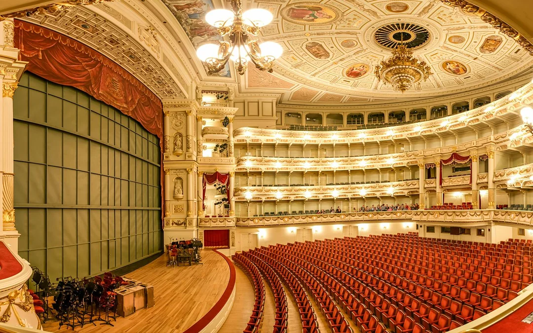Semperoper Tickets & Guided Tour Image 8
