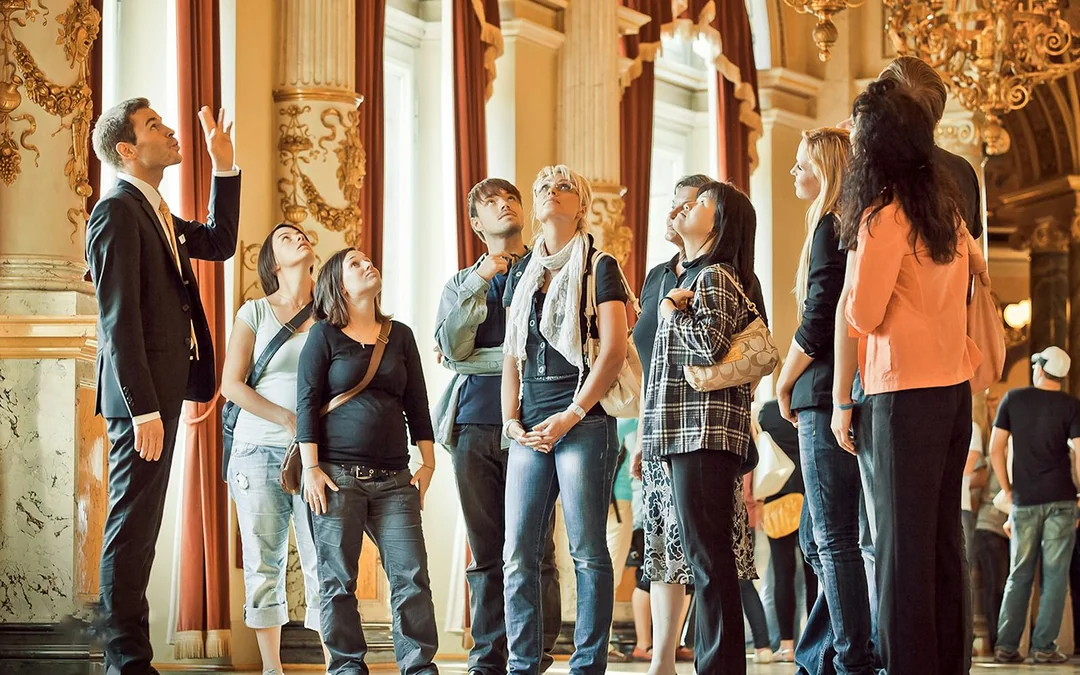 Semperoper Tickets & Old Town Guided Tour Image 2