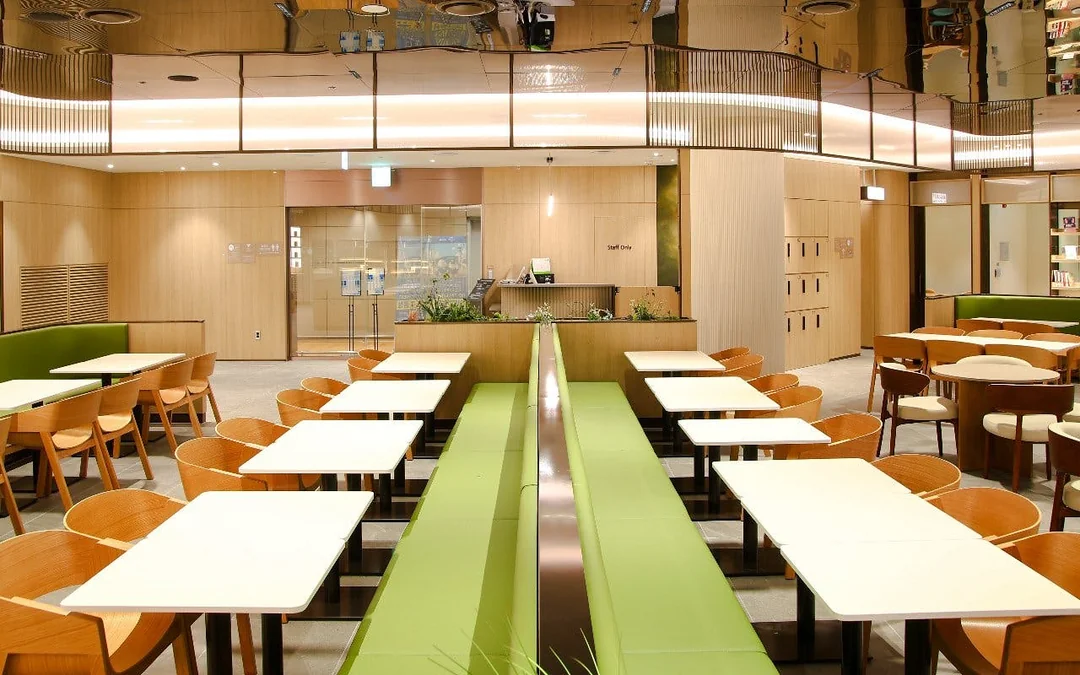 Seoul Incheon International Airport: SkyHub Lounge West at Terminal 2 Image 4