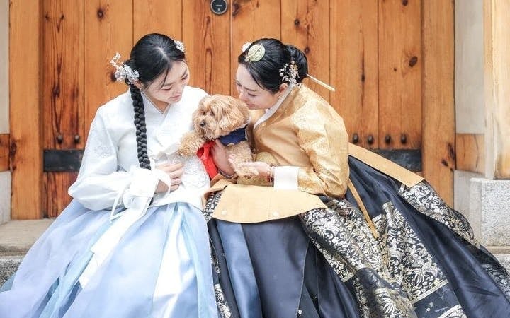 Seoul Private Hanbok Photoshoot at Gyeongbokgung Palace with All Original and Edited Photos Image 9