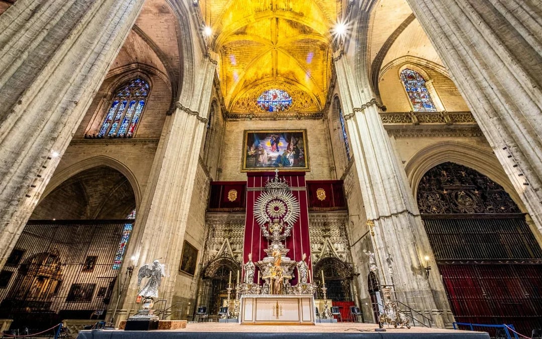 Seville Cathedral & La Giralda Priority Access Guided Tour Image 1