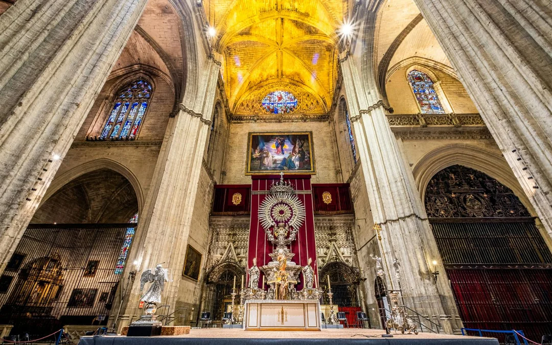 Seville Cathedral & La Giralda Priority Access Guided Tour Image 1