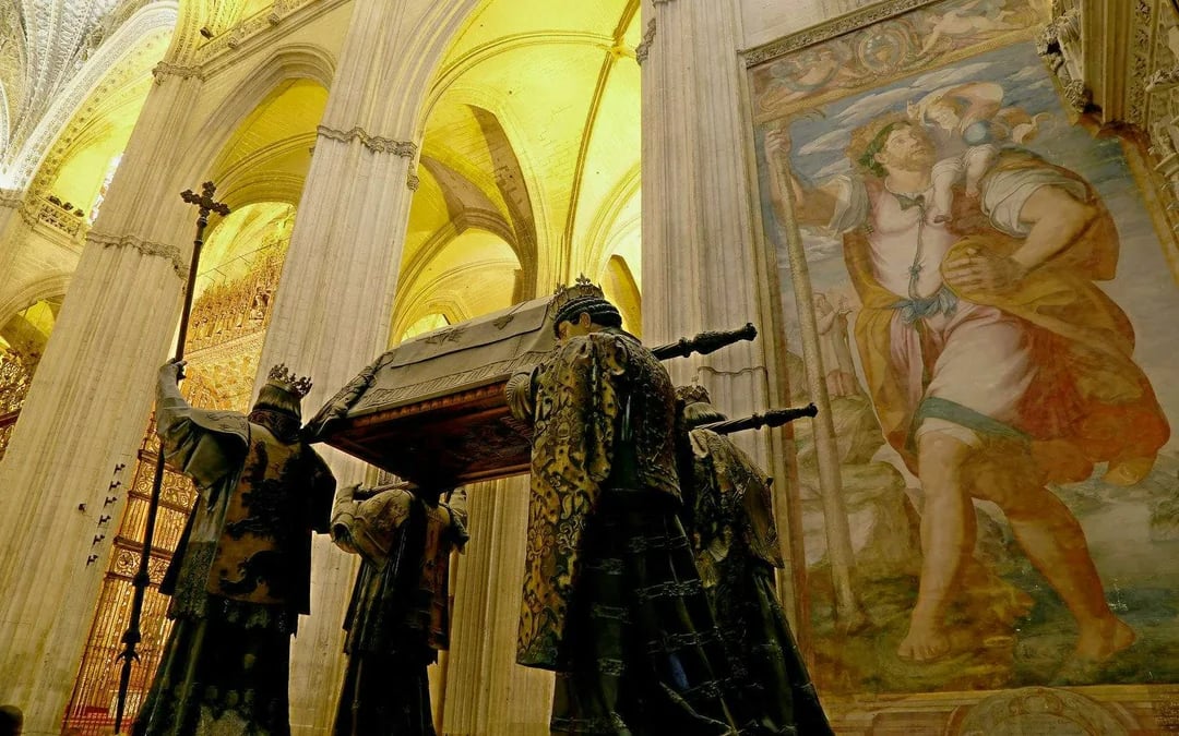 Seville Cathedral & La Giralda Private Guided Tour Image 6