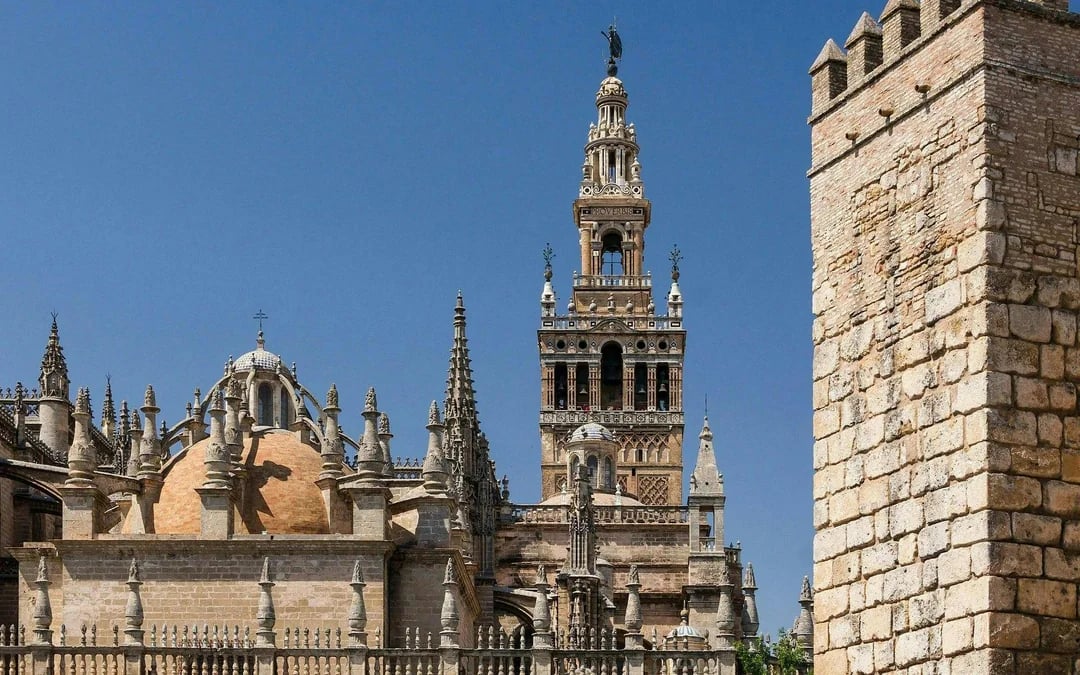 Seville Cathedral & La Giralda Private Guided Tour Image 8