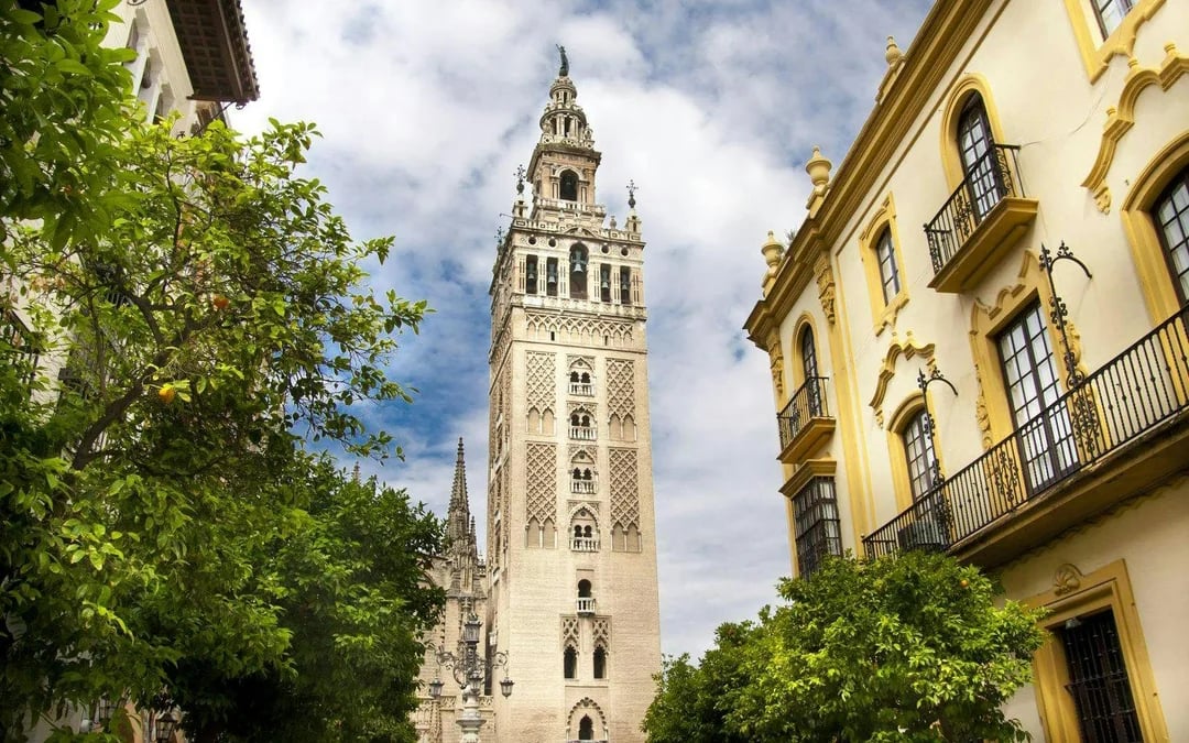 Seville Cathedral & La Giralda Private Guided Tour Image 9