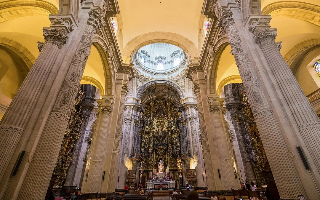Seville Cathedral & La Giralda Skip-the-Line Tickets Image 11