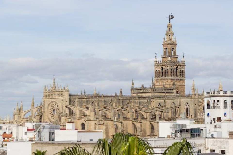 Seville cathedral ticket with audio guide and augmented reality