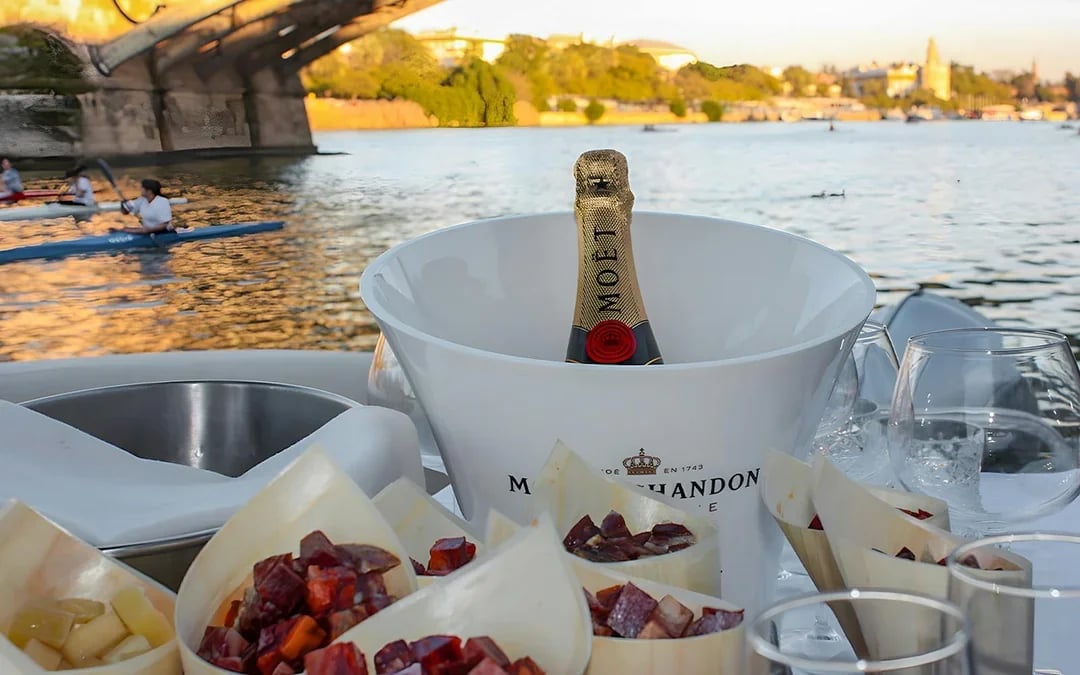 Seville Guadalquivir River Cruise with Tapas & Drink Image 8