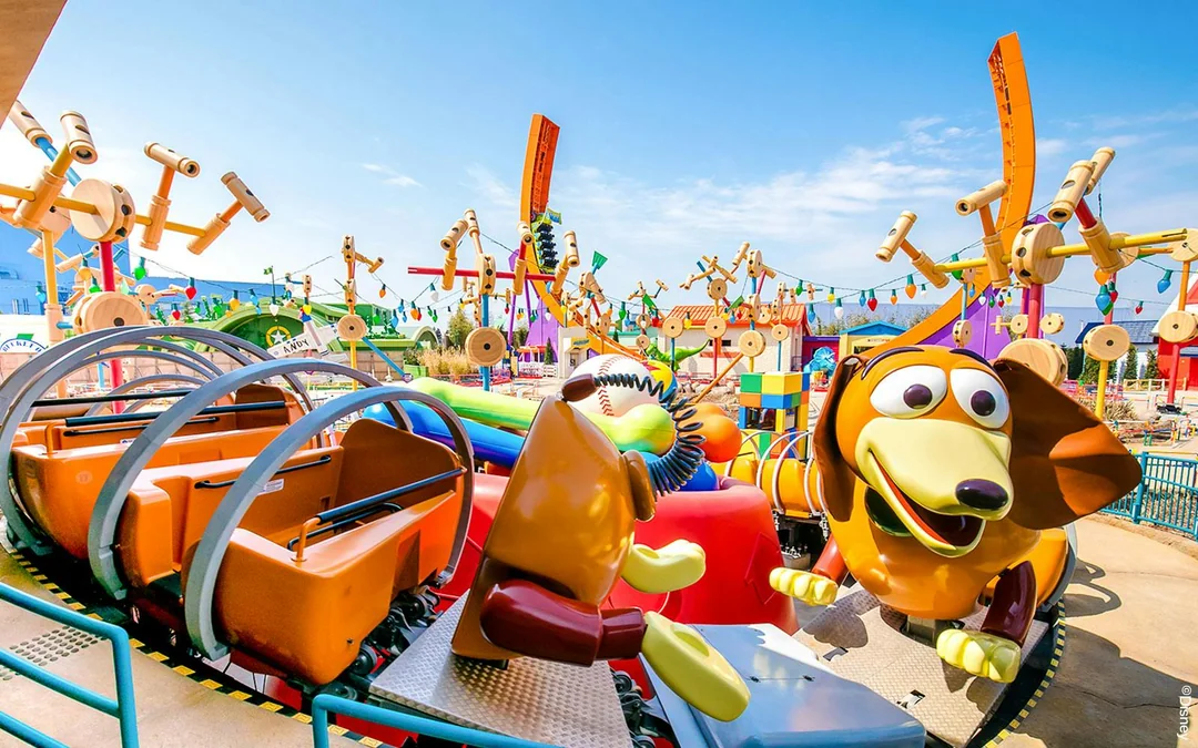 Shanghai Disneyland 1-Day Ticket With Premier Access to Zootopia & Winnie the Pooh Image 3