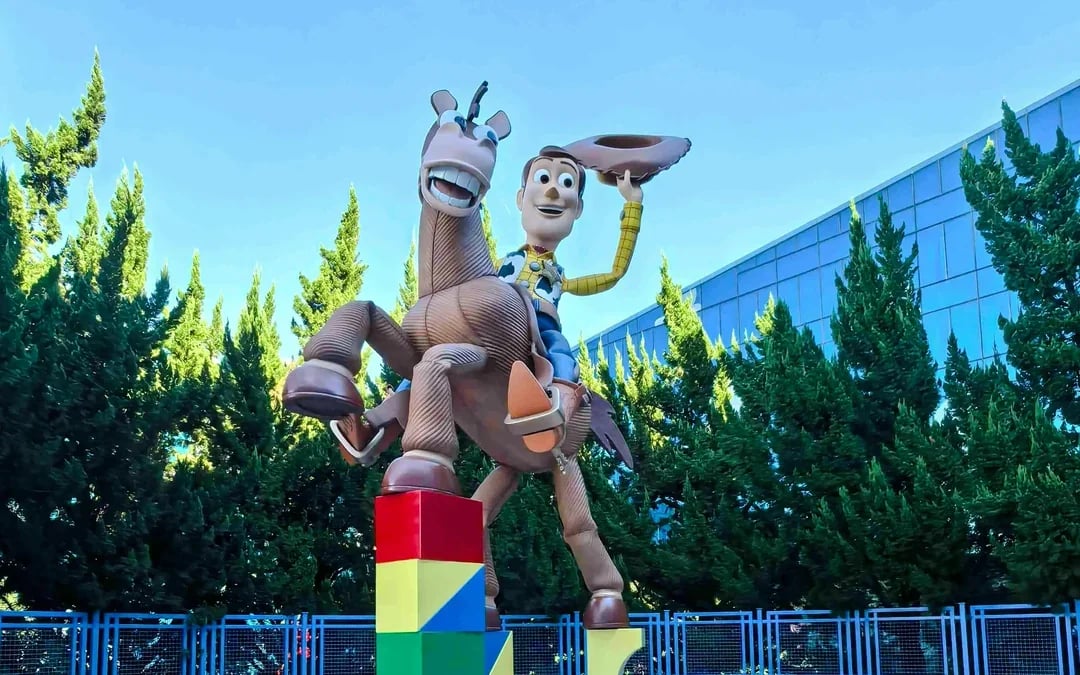 Shanghai Disneyland 1-Day Ticket with Unlimited Premier Access With Concierge Service (Min. 3 guests) Image 7