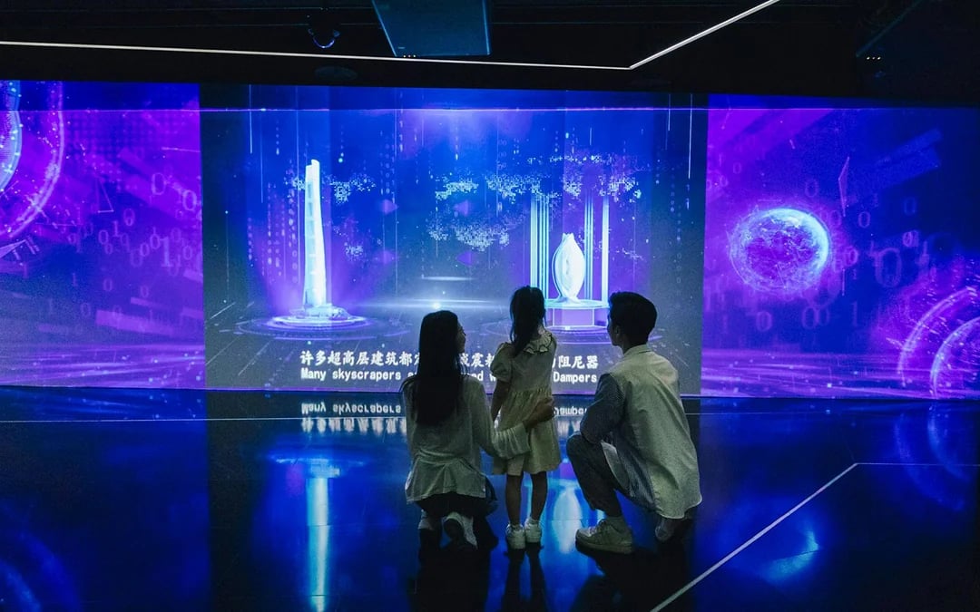 Shanghai Tower Observatory Tickets + 119F Dining Image 12