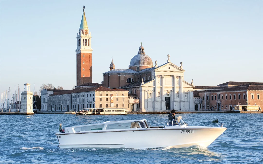 Shared Water Taxi Transfers: Venice Marco Polo Airport to/from Venice City Image 1