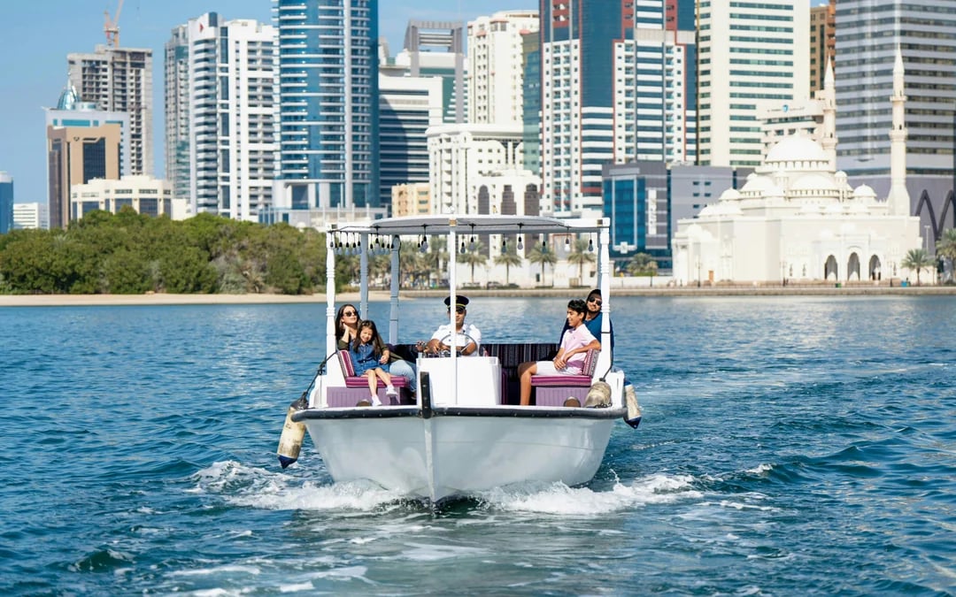 Sharjah Boat Tour with Al Noor Island Access Image 1
