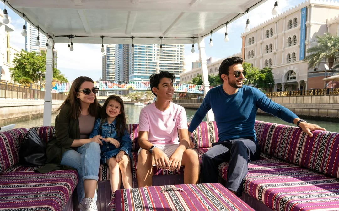 Sharjah Boat Tour with Al Noor Island Access Image 2