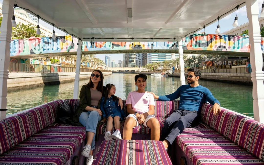 Sharjah Boat Tour with Al Noor Island Access Image 4