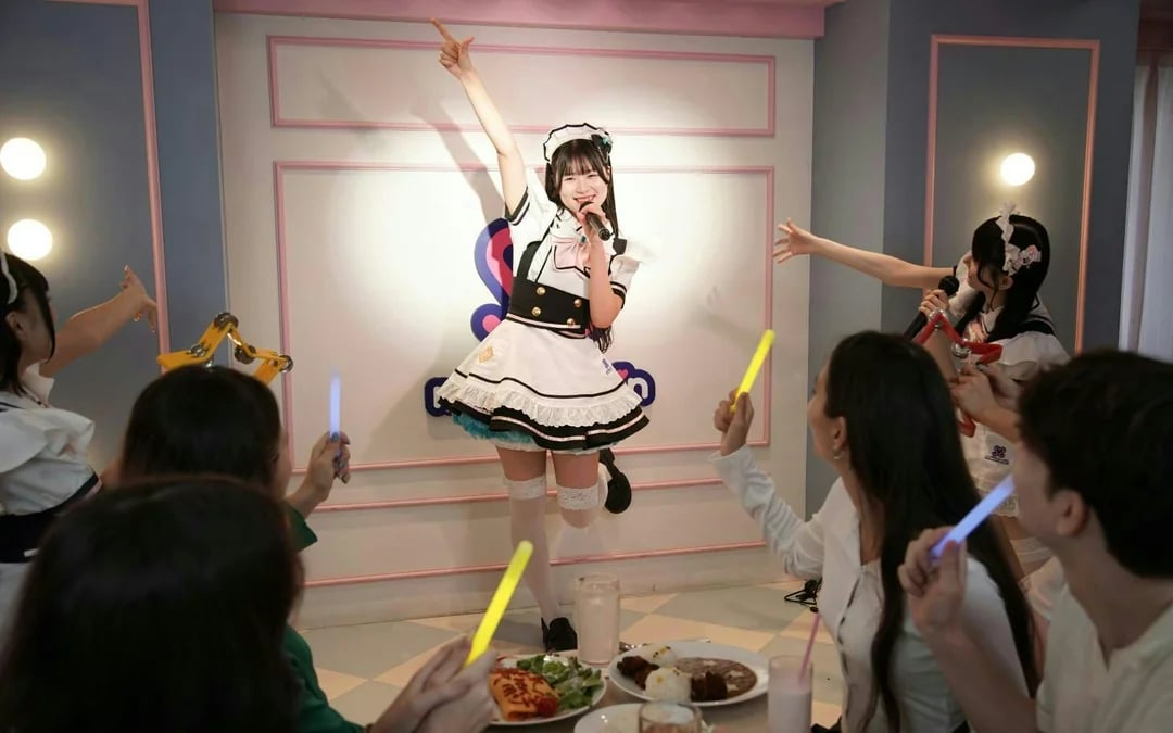 Shibuya Maid Cafe by Maidreamin Image 10