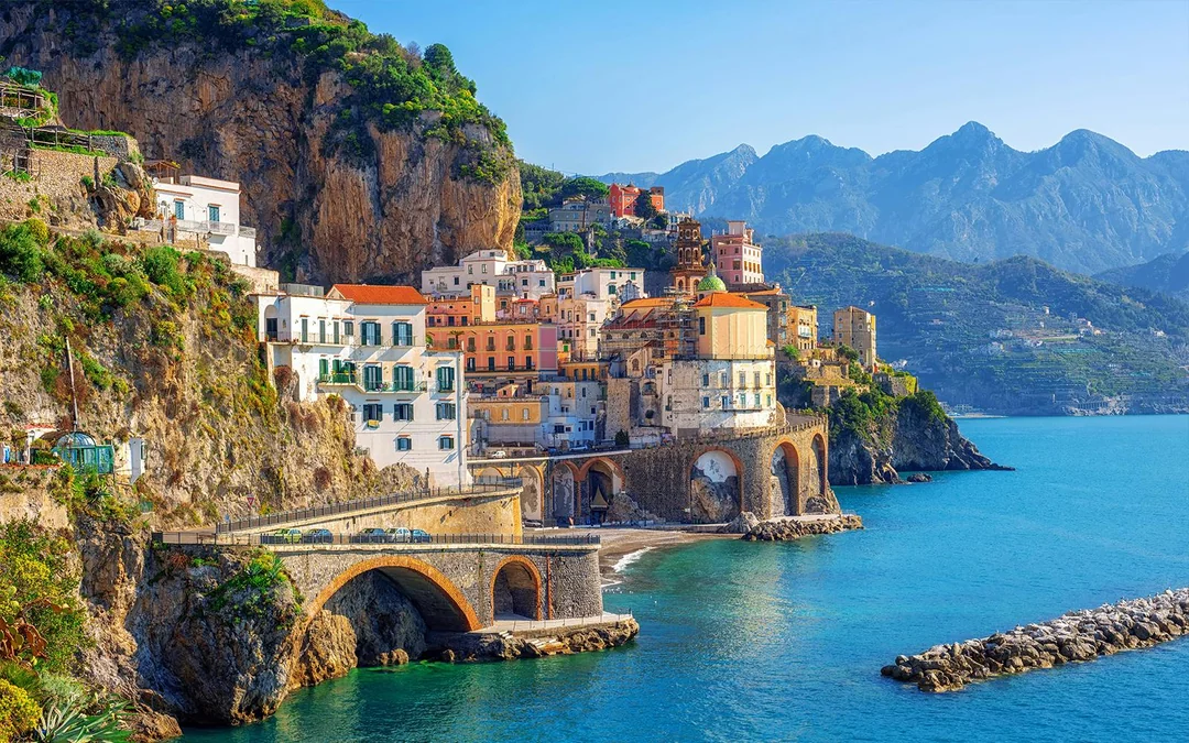 Shuttle Transfers: Naples Airport to Sorrento Train Station/Pompei Image 5
