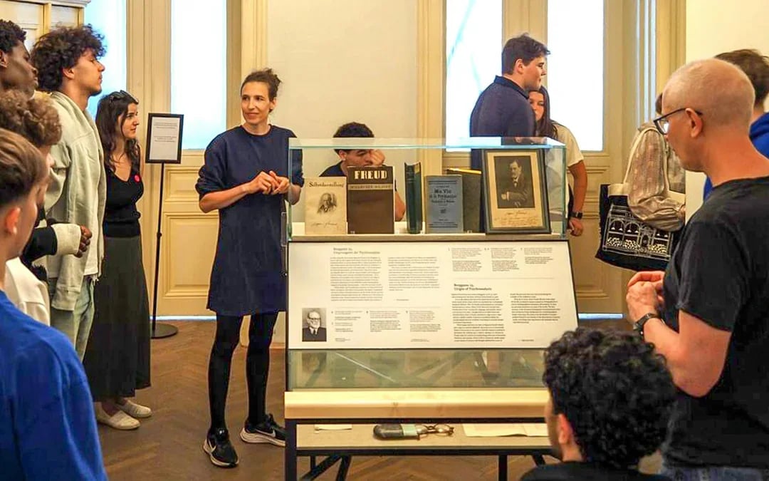 Sigmund Freud Museum Guided Tour on Sundays with Skip-the-Line Entry Image 8