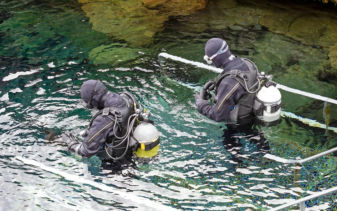 Silfra: Silfra Fissure Snorkeling between Two Continents with Photos Image 2