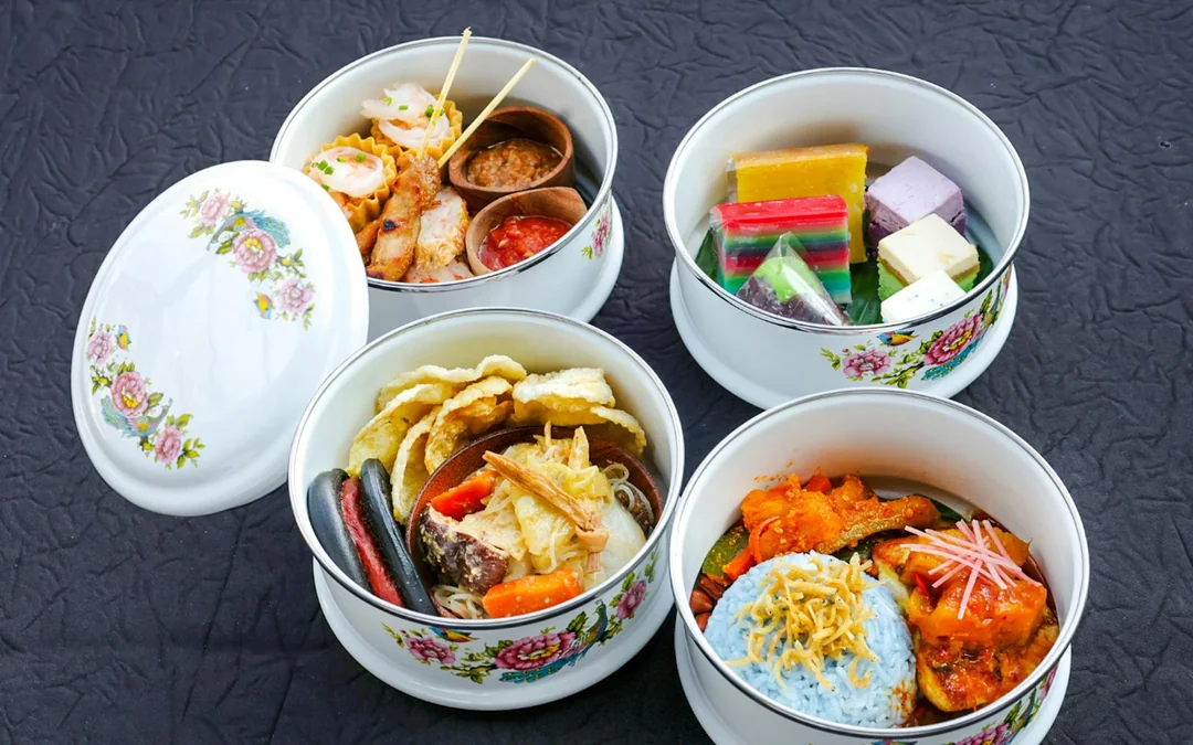 Singapore Cable Car Dining Experience
 Image 2