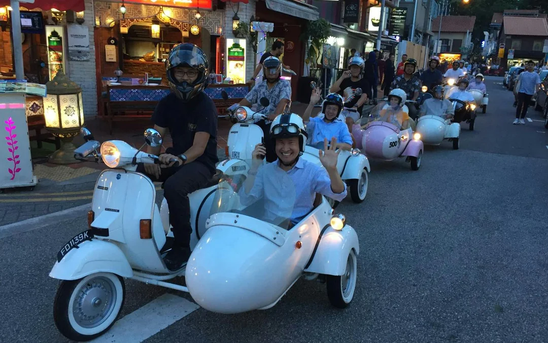 Singapore Vintage Vespa Sidecar Night Tour Image 2