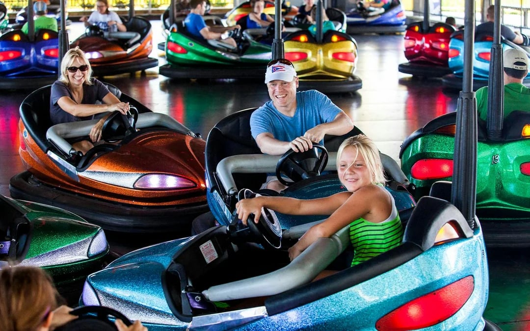 Six Flags Darien Lake One Day Tickets Image 4