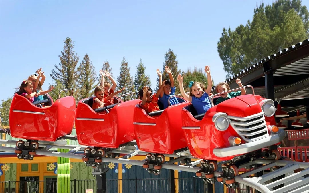 Six Flags Magic Mountain One Day Tickets Image 3
