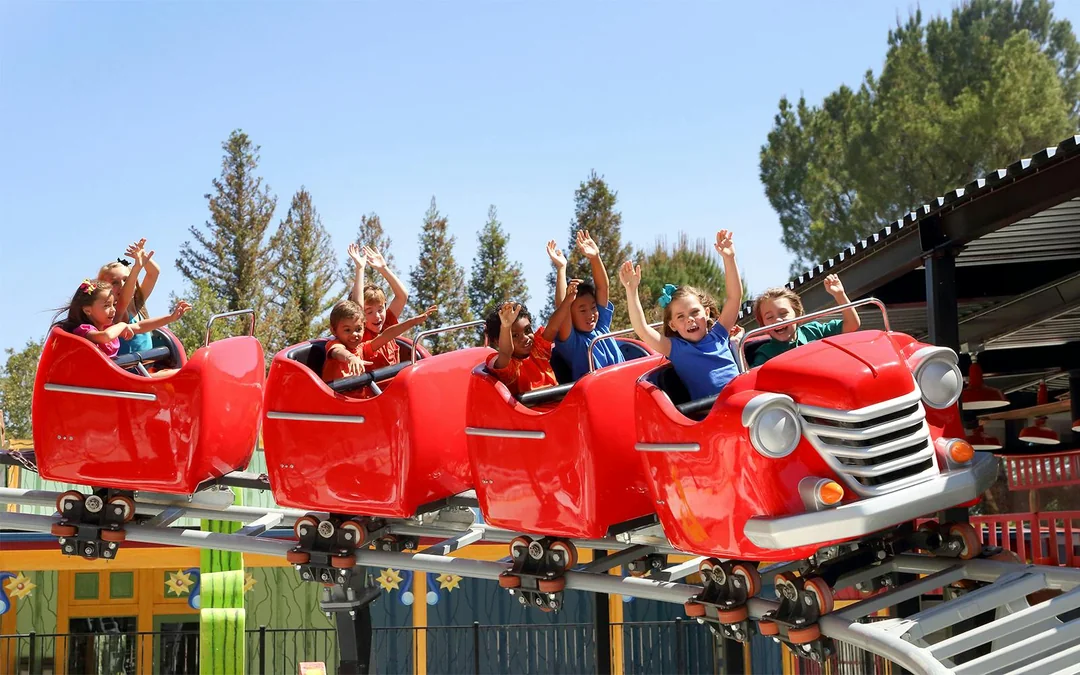 Six Flags Magic Mountain One Day Tickets Image 3