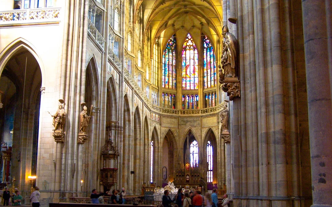 Skip-the-Line Combo: Prague Castle, National Museum & Astronomical Clock Image 4