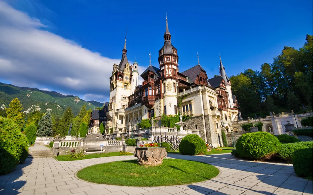 Skip The Line: Guided Tour of Bran Castle, Peles Castle & Rasnov Fortress Image 3