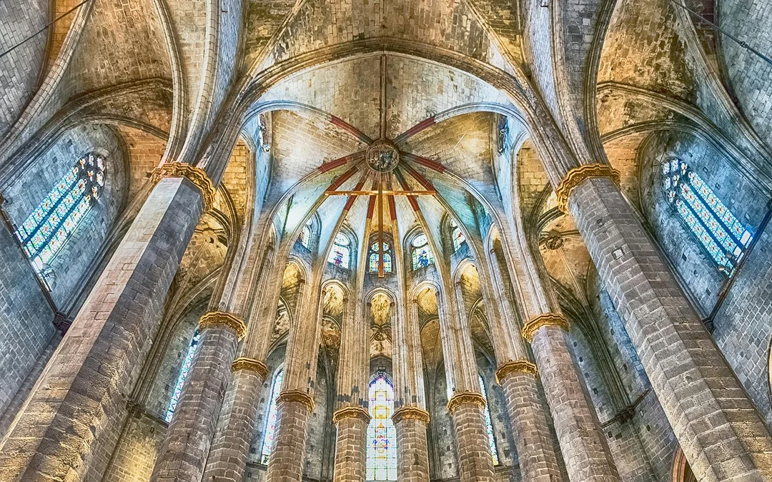 Skip-the-Line Guided Tour of Santa Maria del Mar Interior Image 4