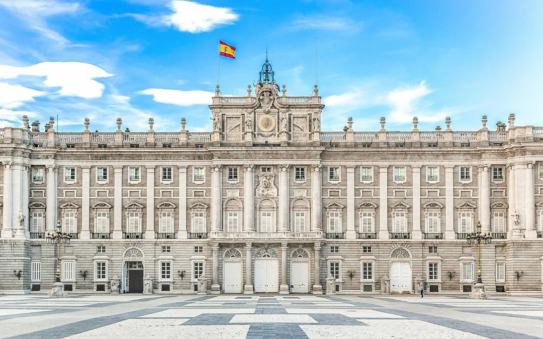 Skip-the-Line Tickets to the Royal Palace of Madrid and the Royal Kitchen Image 9
