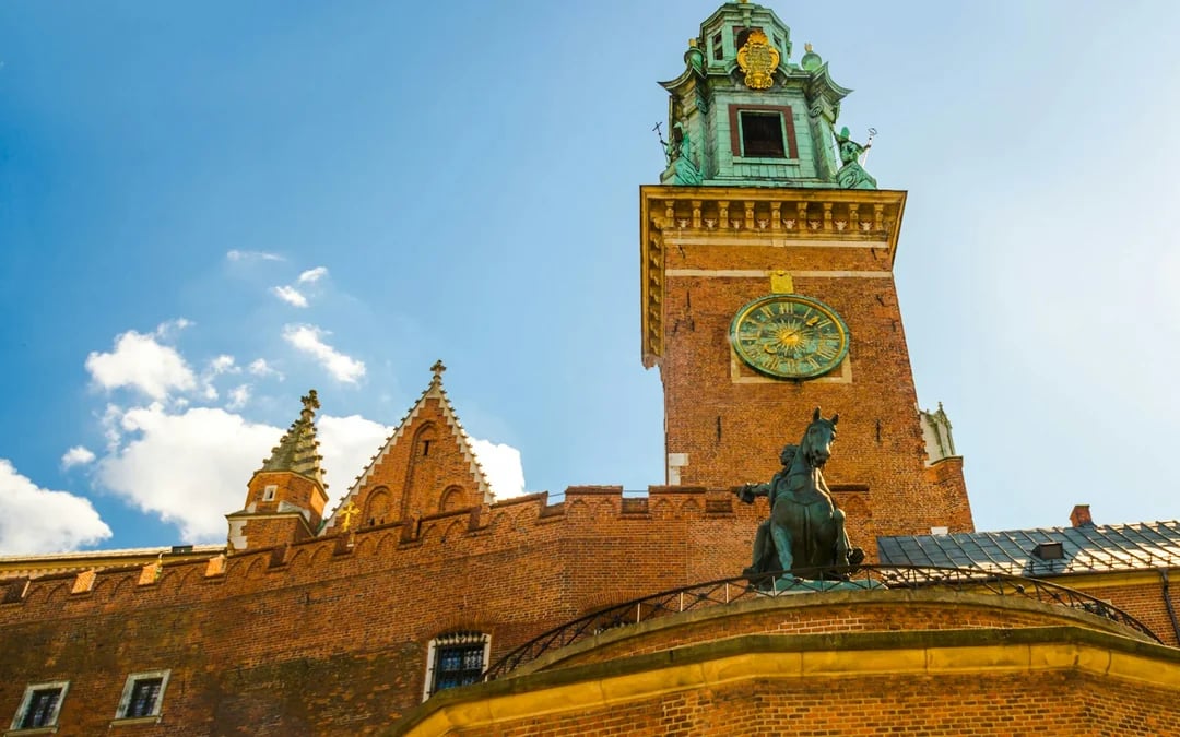 Skip-the-Line Wawel Cathedral Private Guided Tour Image 2