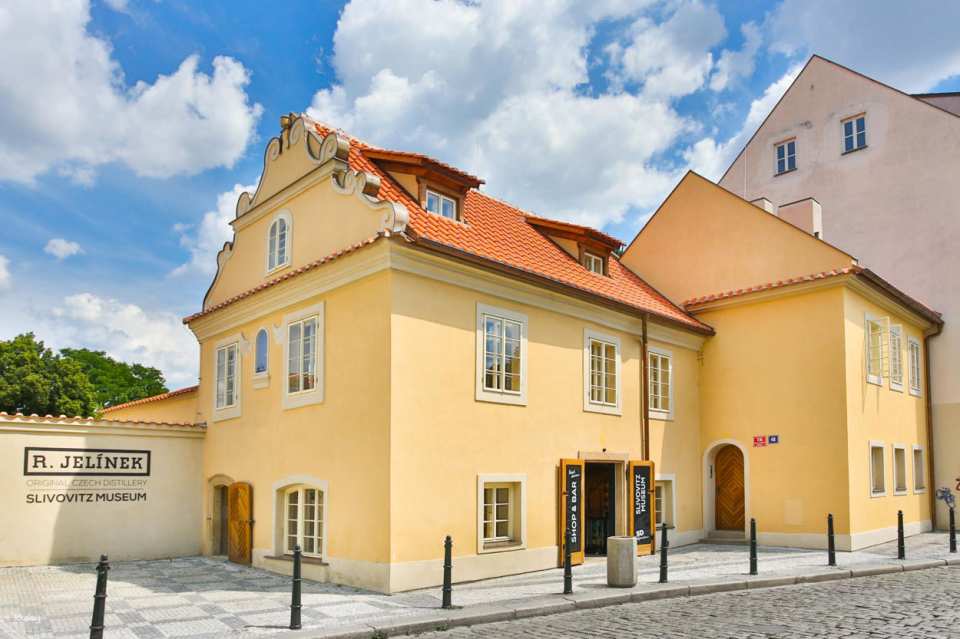 Slivovitz Museum with Plum Brandy Tasting and 5D Virtual Reality | Prague