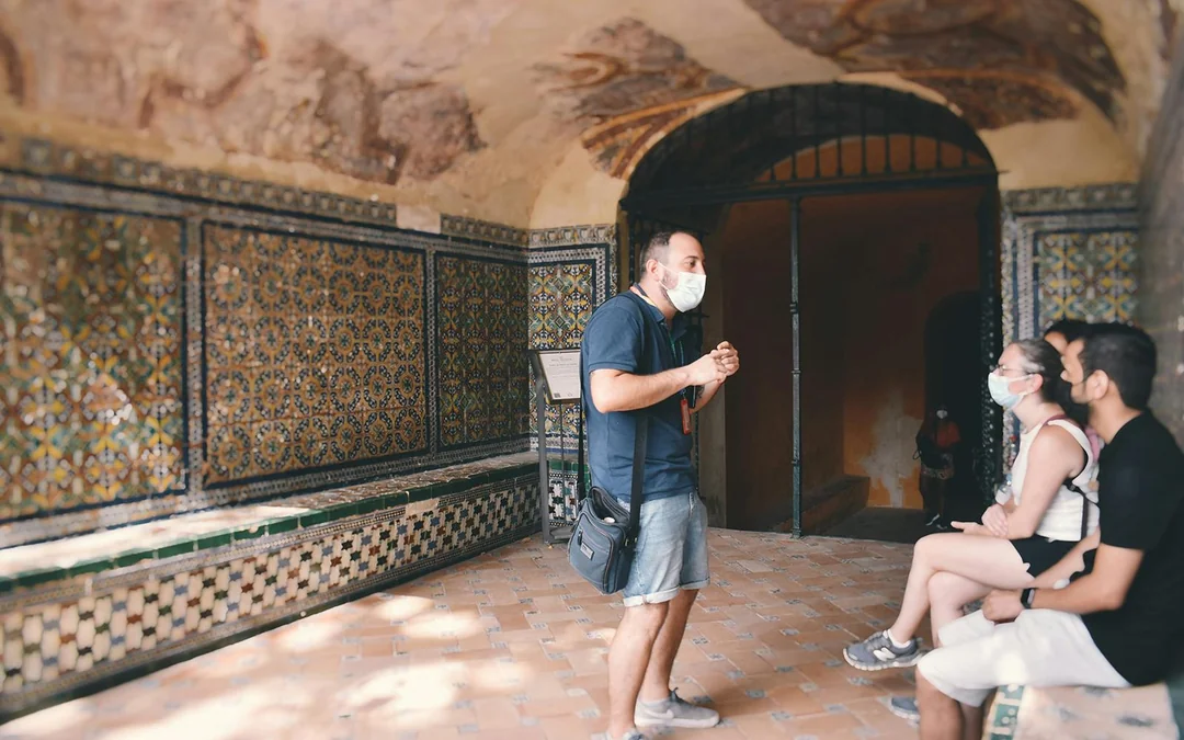 Small-Group Guided Tour of Alcázar of Seville Image 4
