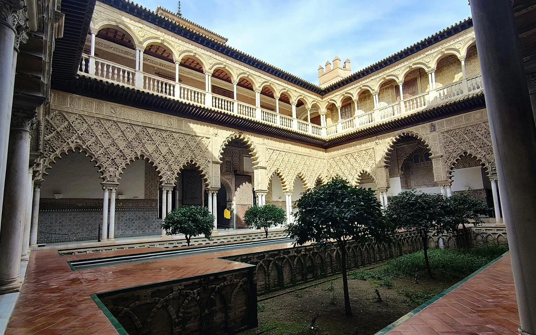 Small-Group Guided Tour of Alcázar of Seville Image 5