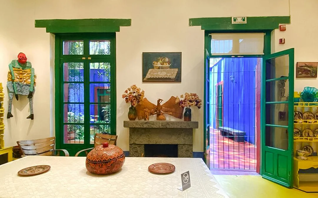 Small-Group Guided Tour of Frida Kahlo Museum with Anahuacalli Access Image 2