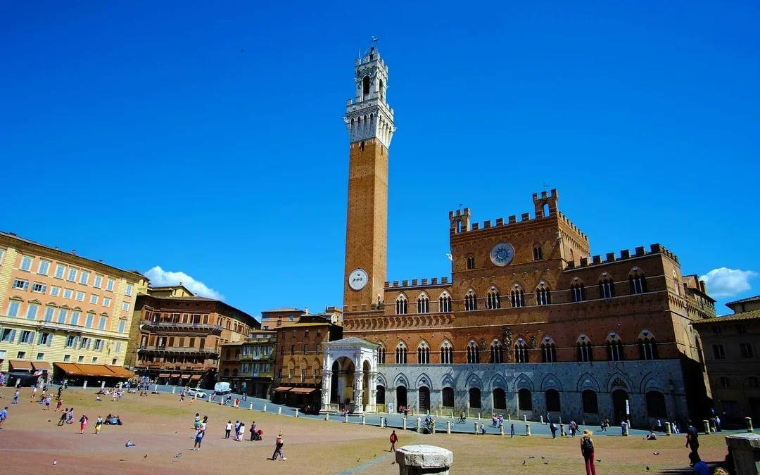 Small-Group Guided Tour of Siena with Optional Cathedral Entry Image 2