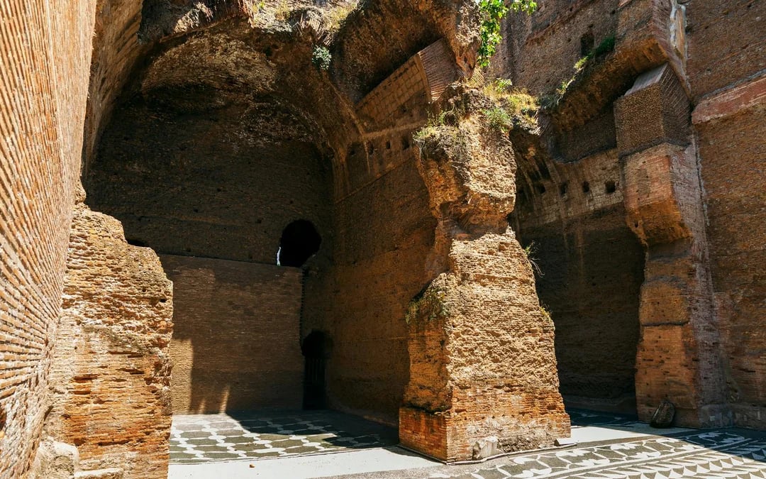 Small-Group Guided Tour of the Caracalla Baths and Circus Maximus Image 11