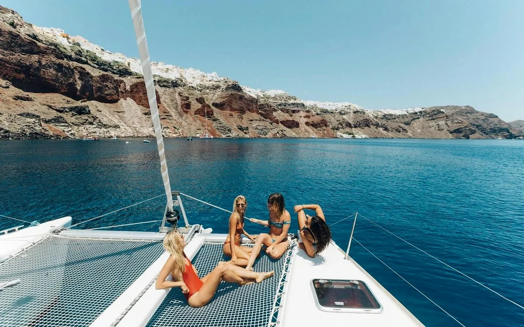 Small-Group Santorini Caldera Catamaran Cruise with Meal and Drinks Image 3