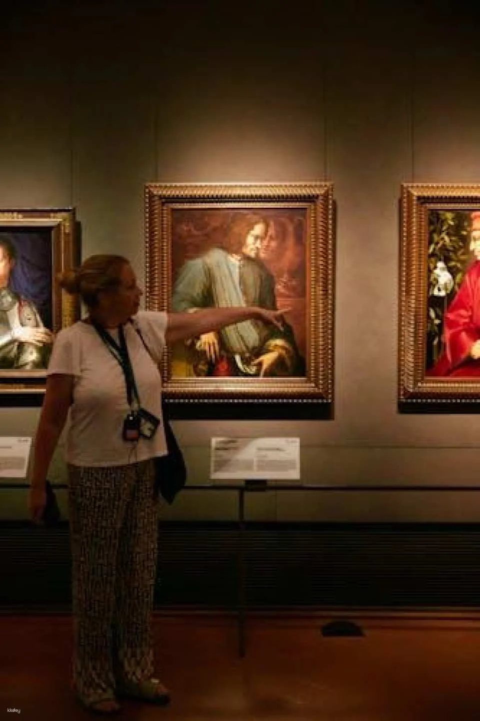 Small group Uffizi masterclass with an art historian