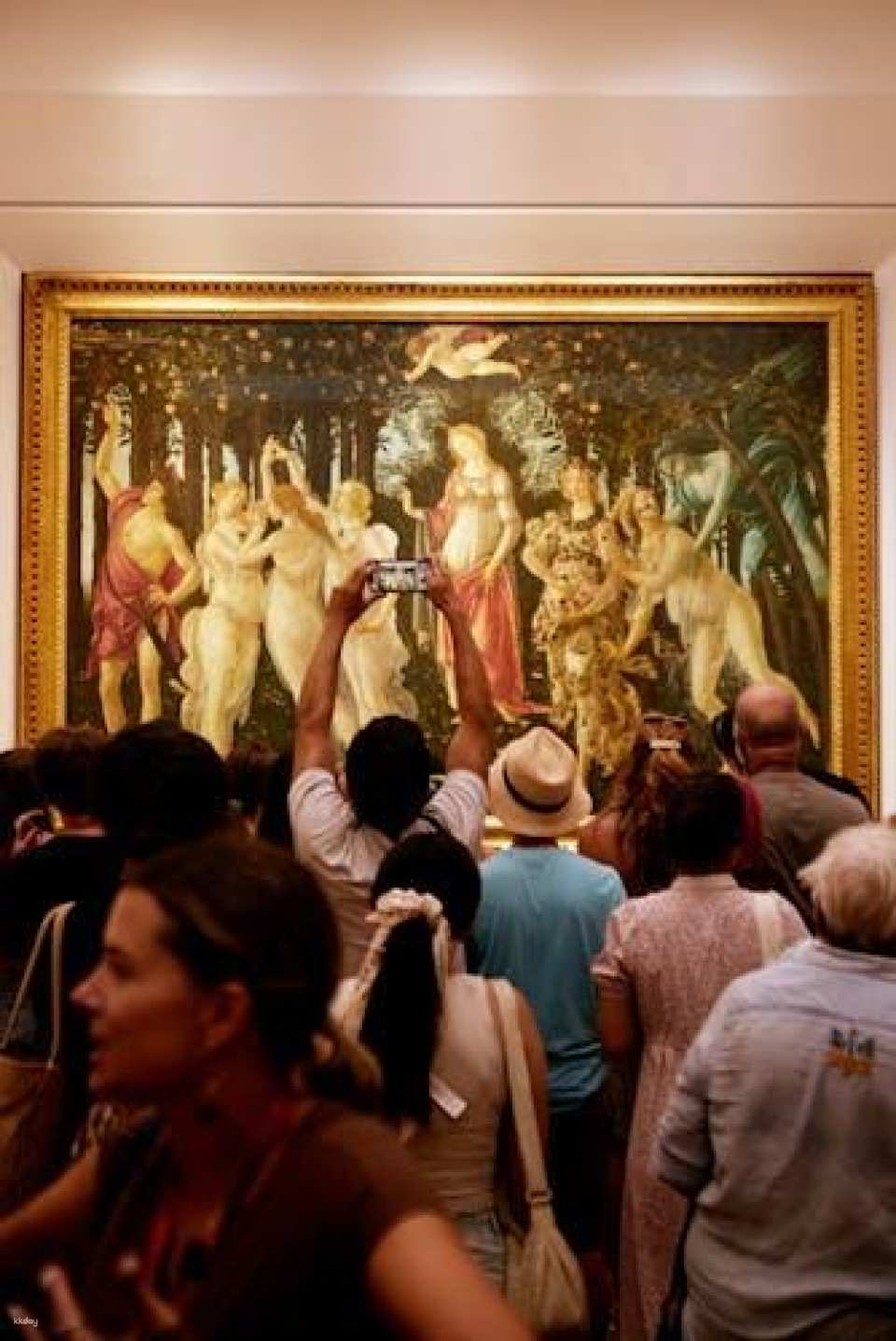Small group Uffizi masterclass with an art historian