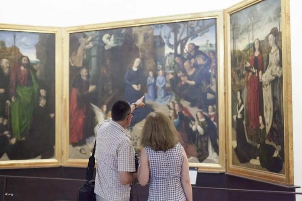 Small group Uffizi masterclass with an art historian