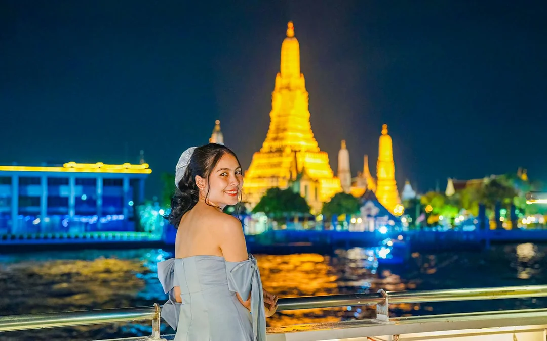 Smile Riverside Cruise with International Buffet Dinner & Thai Dance Image 1