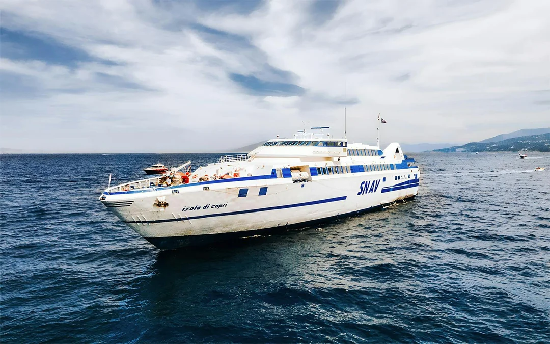 SNAV Ferry Tickets: Naples to/from Capri Image 5