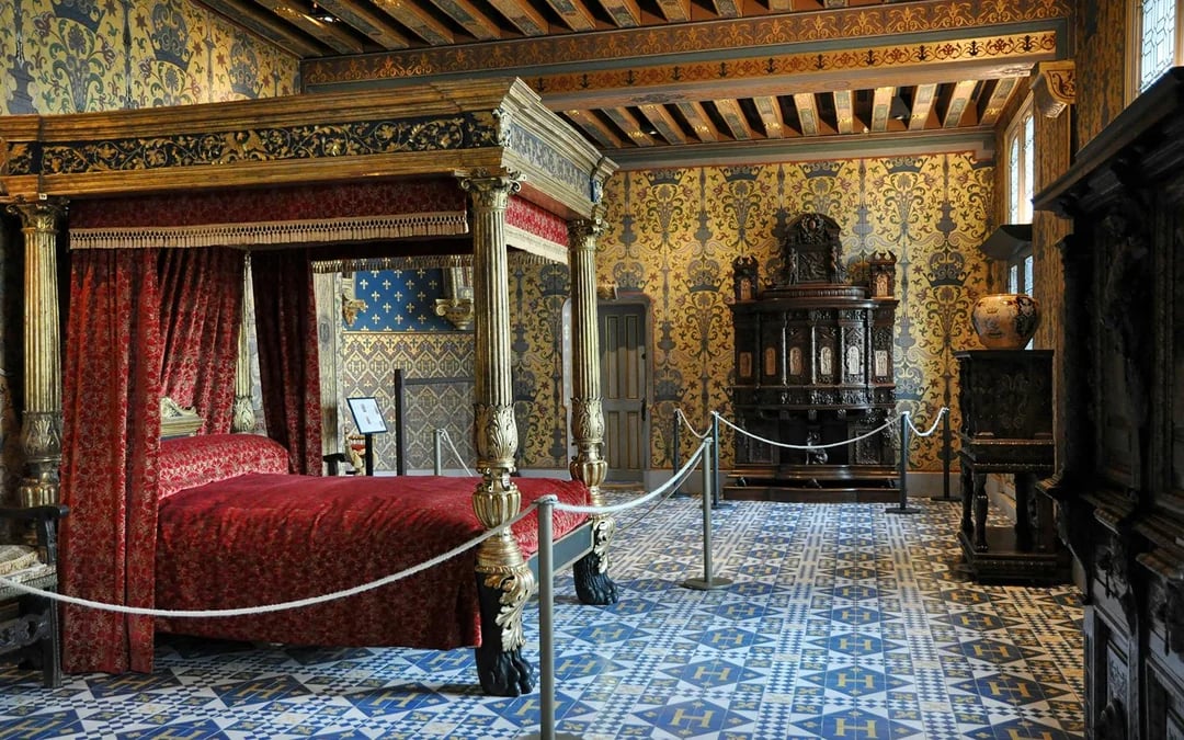 Sound and Light Show at Royal Blois Castle with Skip-the-Line Tickets Image 12