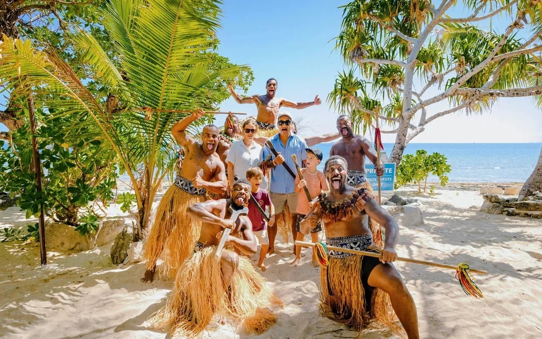 South Sea Island Day Trip with Cruise, BBQ Lunch, Drinks & Hotel Transfers Image 9